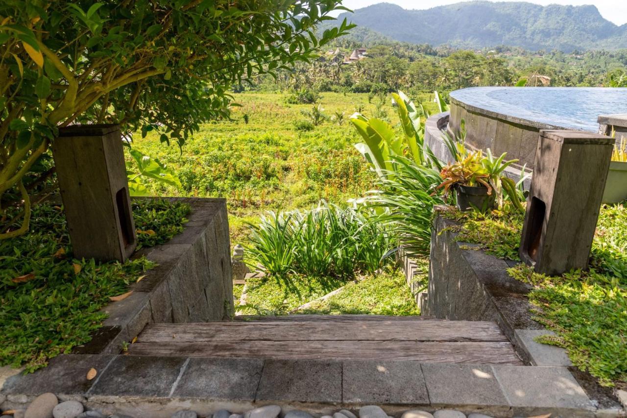 Romantic Barn With Mt. Agung Views Сидемен Екстериор снимка